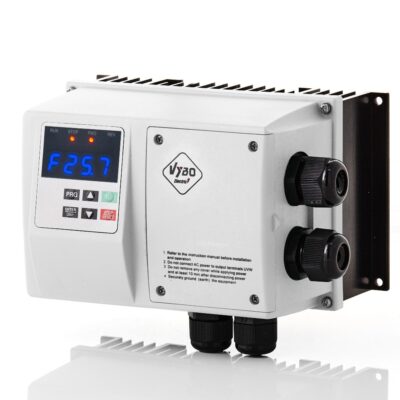 Frequenzumrichter 0,75 kW 230V IP65 (X550) Auf Lager